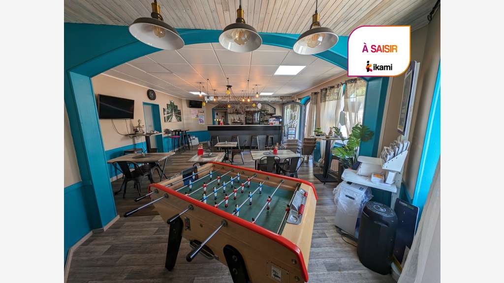 Vente murs commerciaux 300m² à Lapeyrouse Mornay