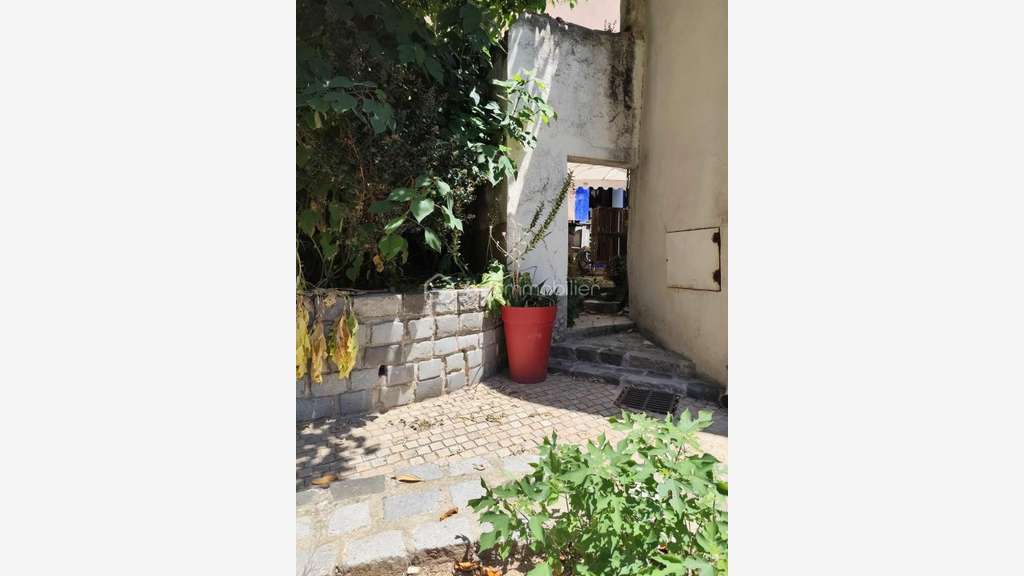Cession de bail 44m² + 15m² au Castellet