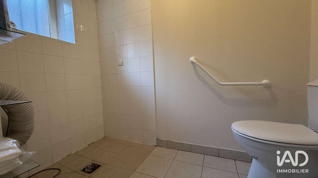 Vente local fort potentiel au Vieil-Baugé