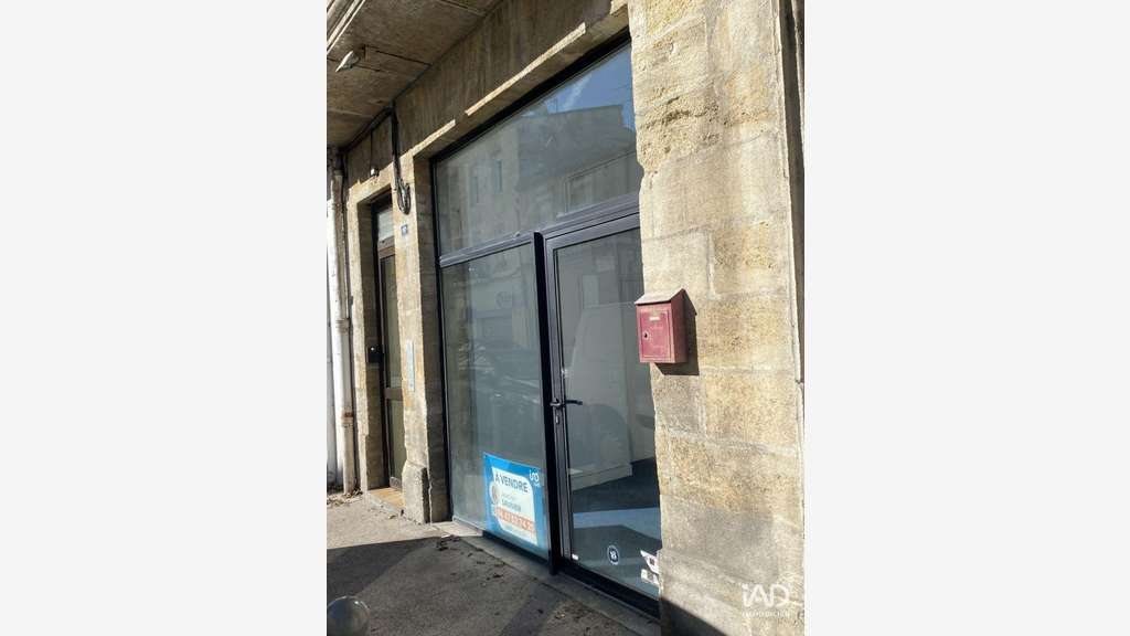 A louer local commercial 61m² Libourne centre
