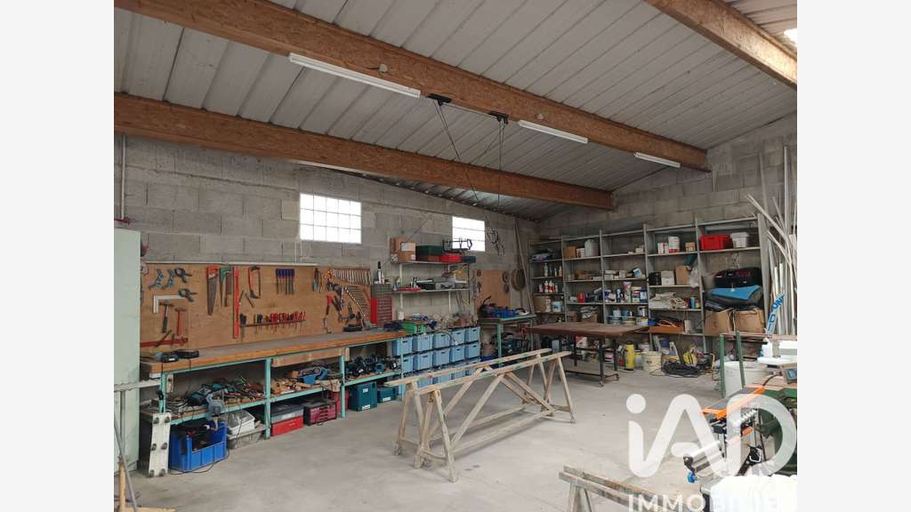AV immeuble 115m² maison local Loudun empl strat