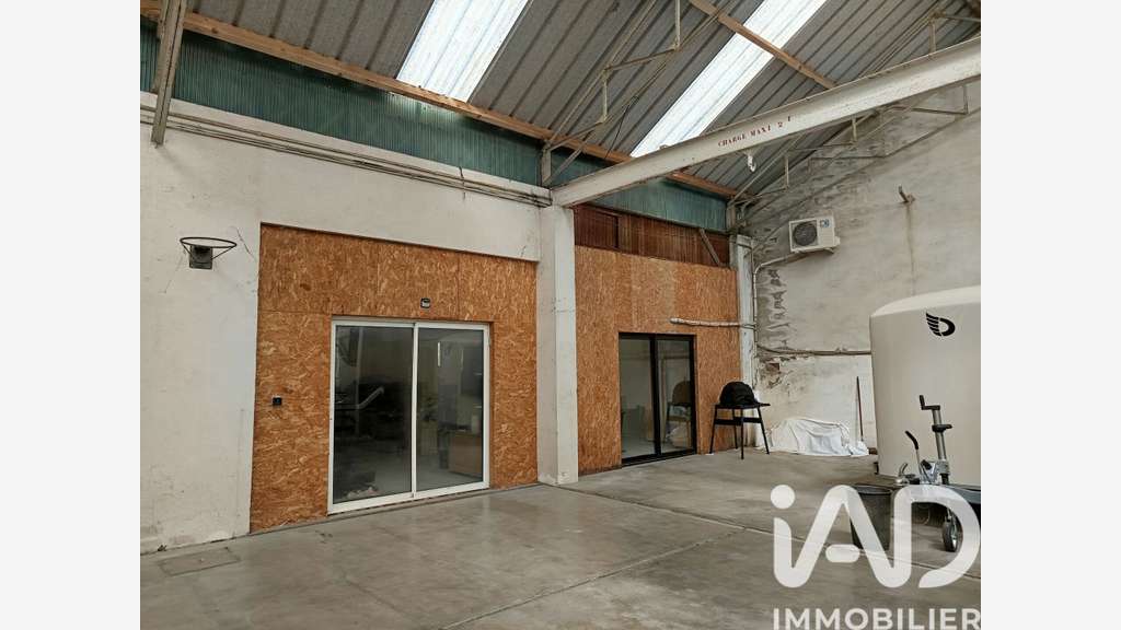 AV immeuble 115m² maison local Loudun empl strat