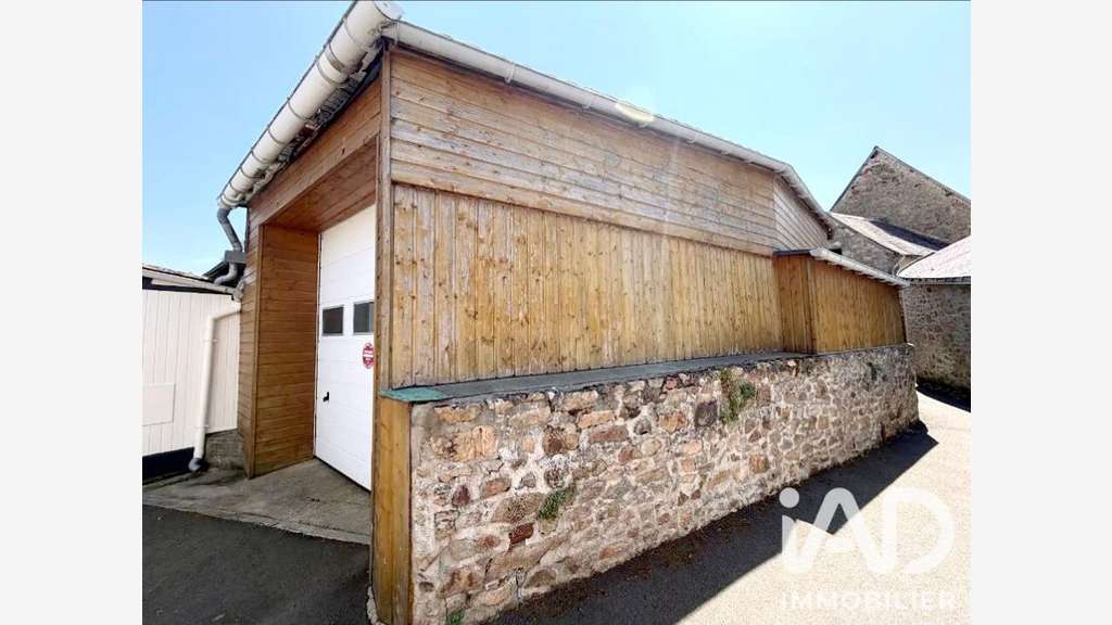 Vente local stockage de 57m² à Chalons-du-Maine