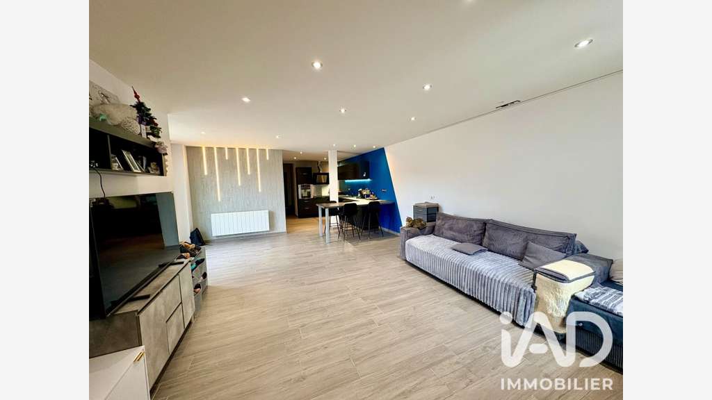 Vente atelier 70m² + appart à Maisoncelles-en-Brie