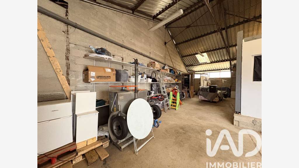 Vente atelier 70m² + appart à Maisoncelles-en-Brie