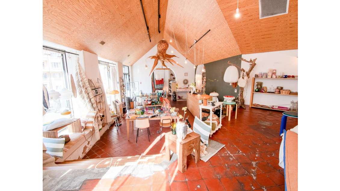 AV local commercial 160m² Marseille 13006 empl N°1