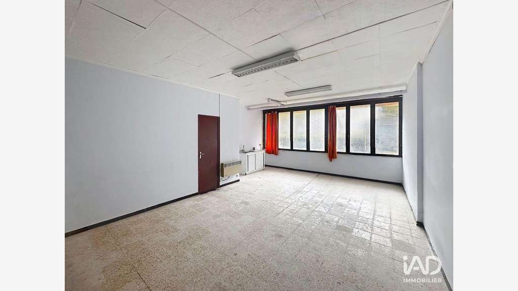 Vente local 62m² à Martigues Av Paradis Saint-Roch