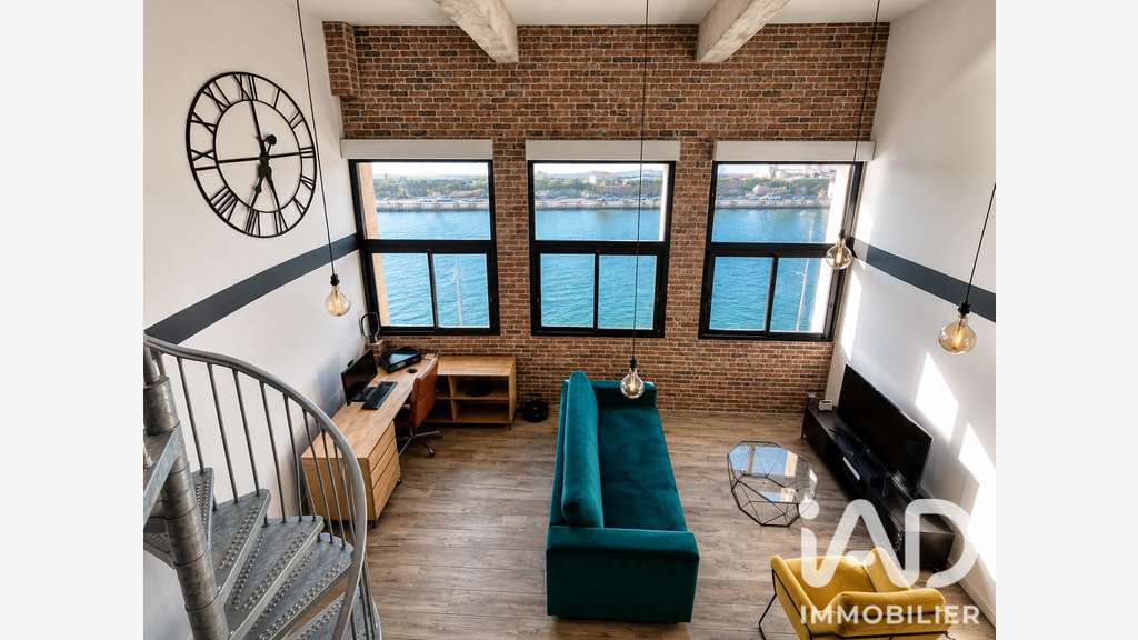 Vente loft lumineux rénové de 60m² à Martigues