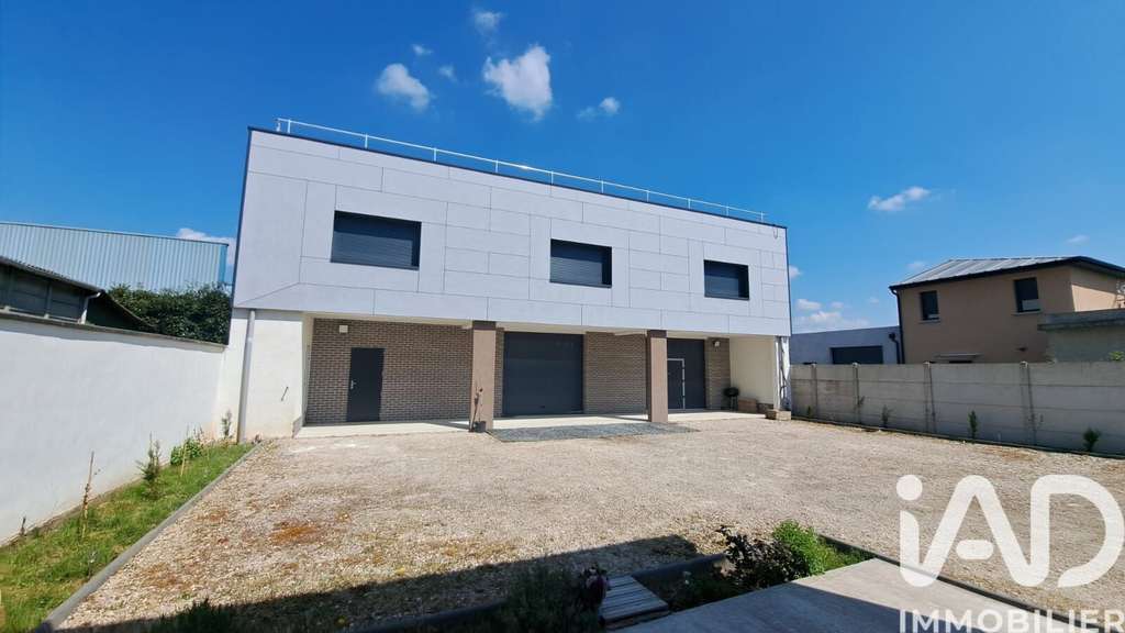 Vente local activité + habitation à Meaux