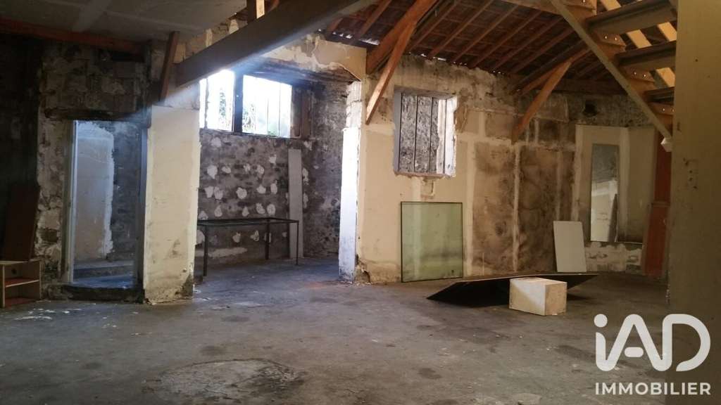 Vente atelier brut de 160m² au coeur de Melun