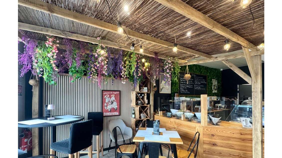 Cède bail de 70m² à Montceau-les-Mines centre