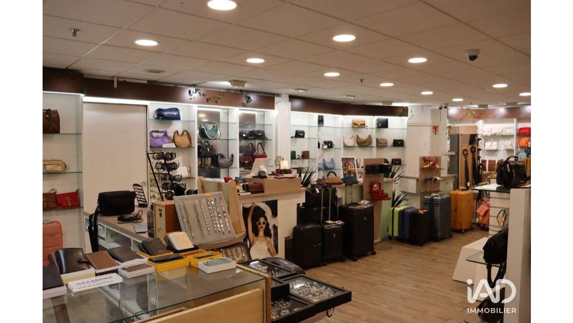 Droit au bail boutique 270m² à Montivilliers