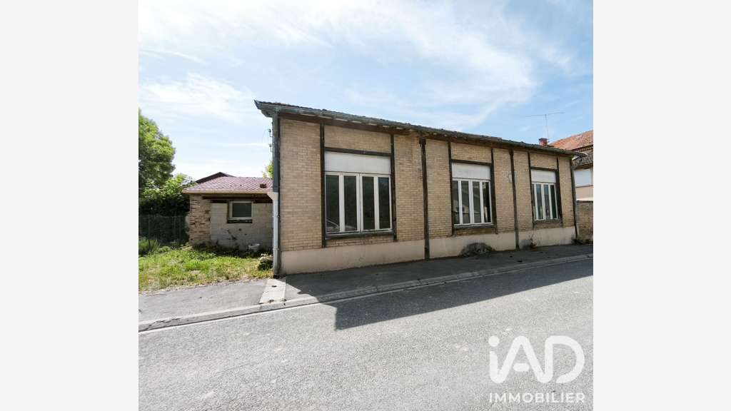Vente Bâtiment indépendant de 124m² à Neuflize