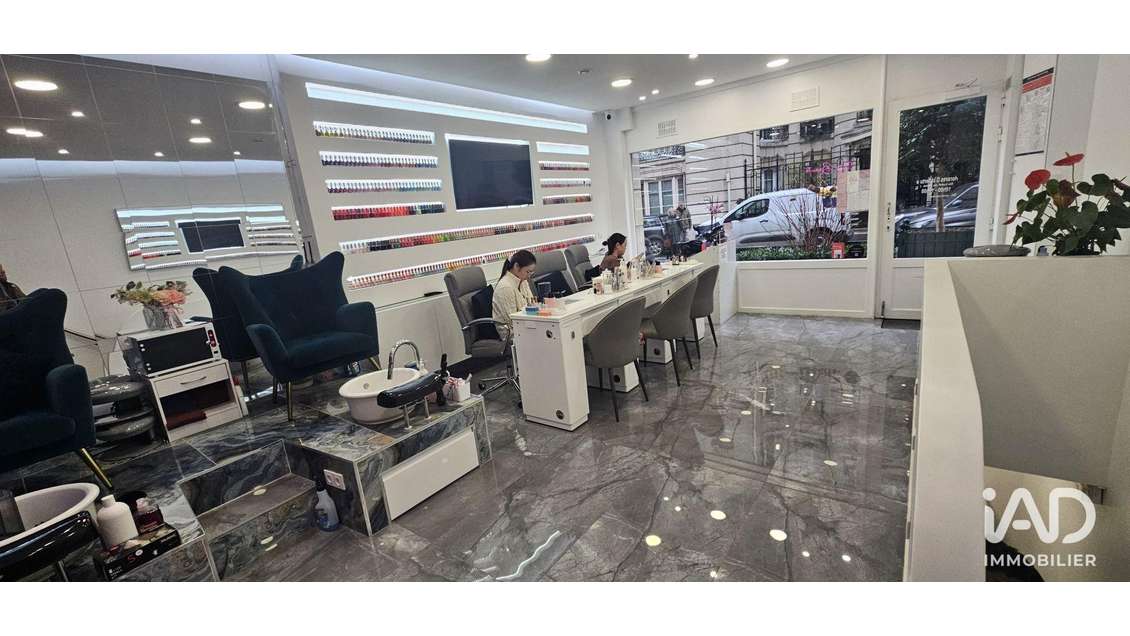 Boutique à Neuilly-sur-Seine