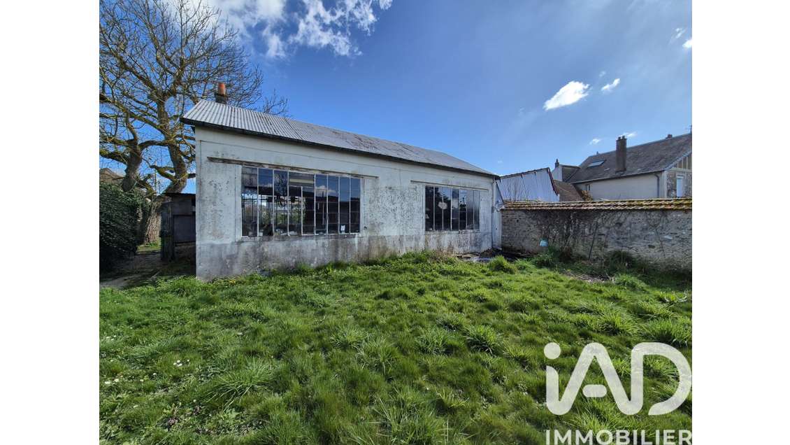 Vente Loft/atelier 70m² à réhabiliter à Orvilliers