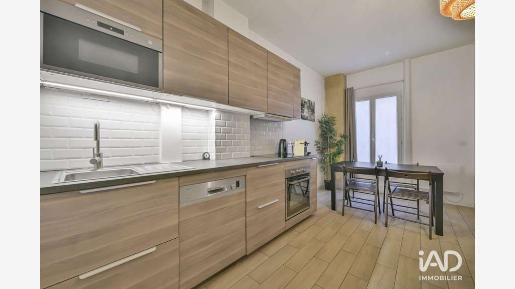 Vente cabinet professionnel à Paris