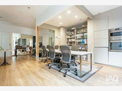 Vente local commercial d’angle à Paris
