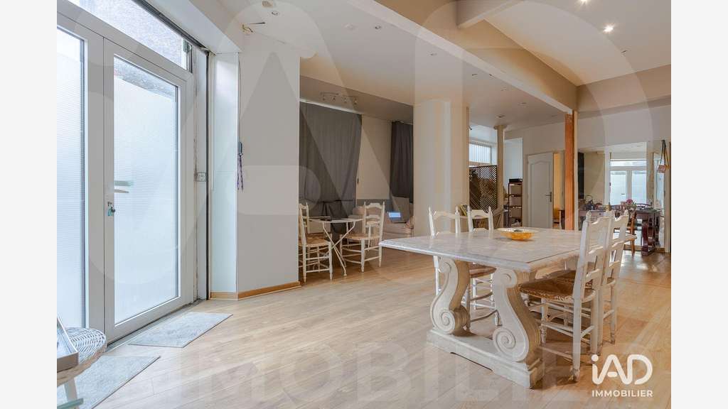 Vente local commercial d’angle à Paris