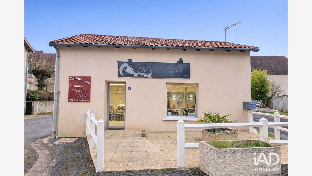 Vente local commercial 52m² à Persac