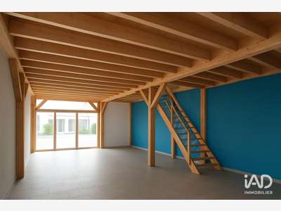 Vente local 90m² zone commerciale de Pirey