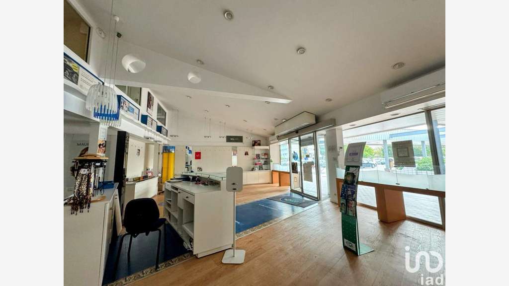 Vente boutique libre 132m² à Poitiers
