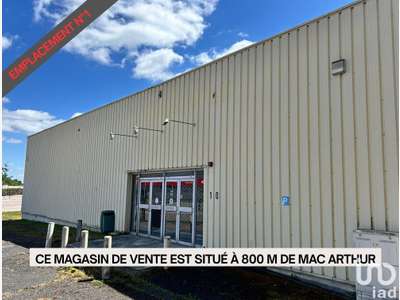 Vente locaux 1000m² à Pont Sainte Marie