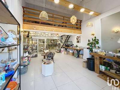 Droit au bail boutique 27m² à Porticcio centre