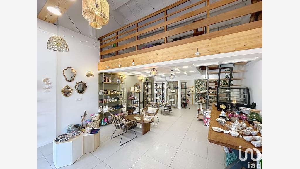 Droit au bail boutique 27m² à Porticcio centre