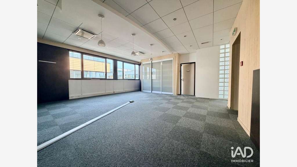 Vente bureaux 222m² à Reims Clairmarais 
