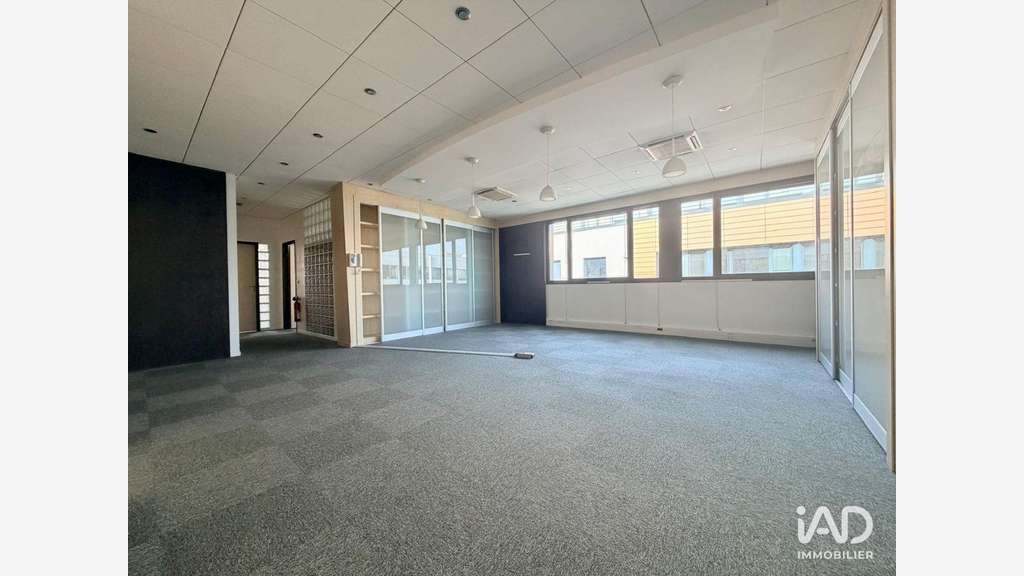 Vente bureaux 222m² à Reims Clairmarais 