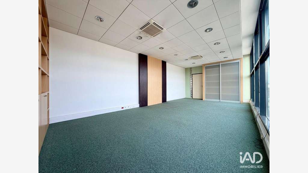 Vente bureaux 222m² à Reims Clairmarais 