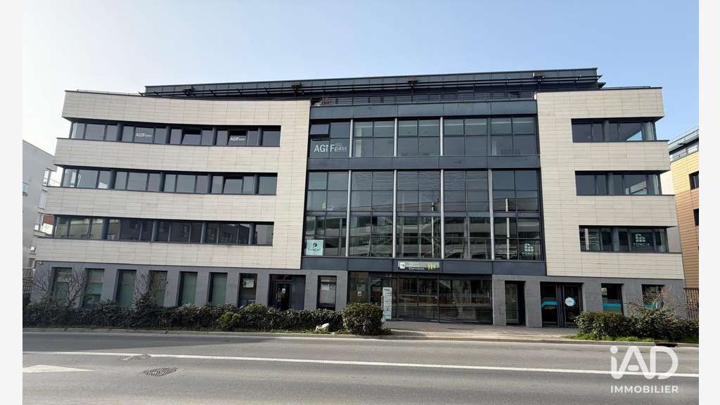Vente bureaux 222m² à Reims Clairmarais 
