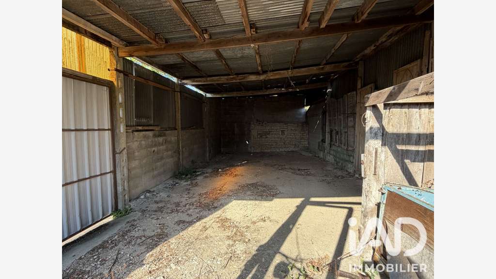 Vente local de stockage 38m² au centre de Rouillac