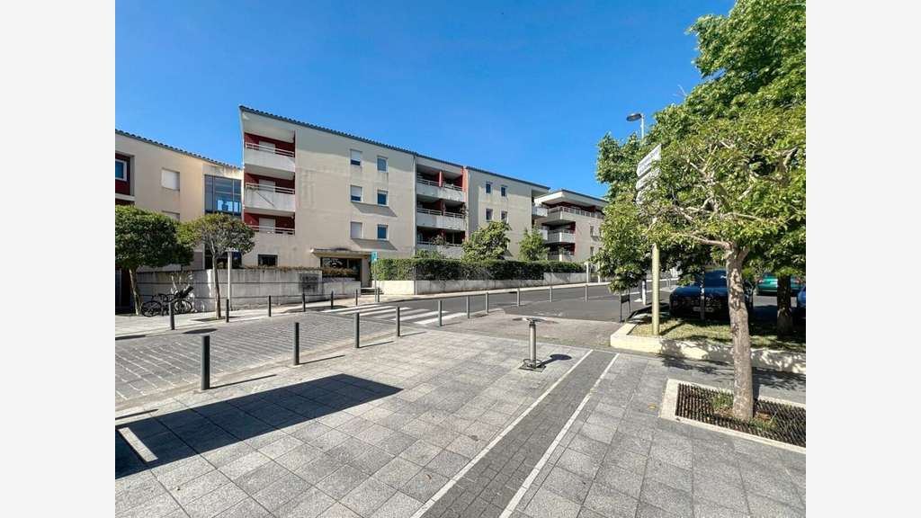 Vente murs commerciaux loués Saint-Gély-du-Fesc  