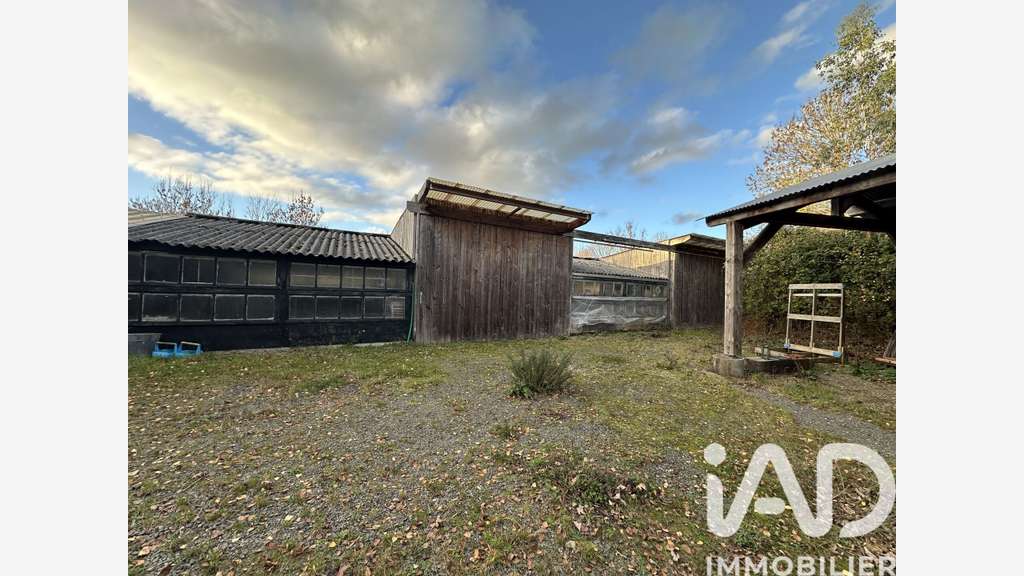 Vente ens artisanal à Saint-Quentin-sur-le-Homme