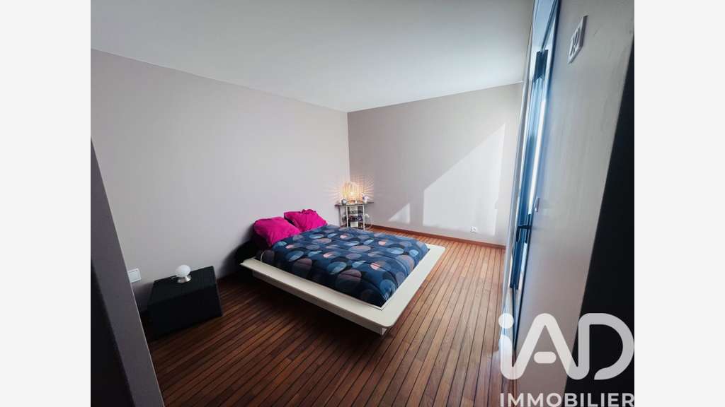 Vente loft atypique 295m² centre de Sainte-Savine