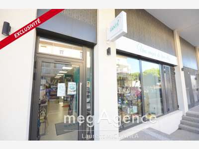 AV local commercial 103m² Valras-Plage axe pass.