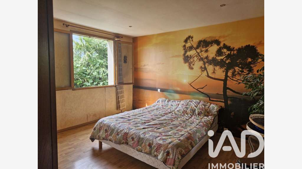 Vente ancienne menuiserie de 145m² à Saubrigues
