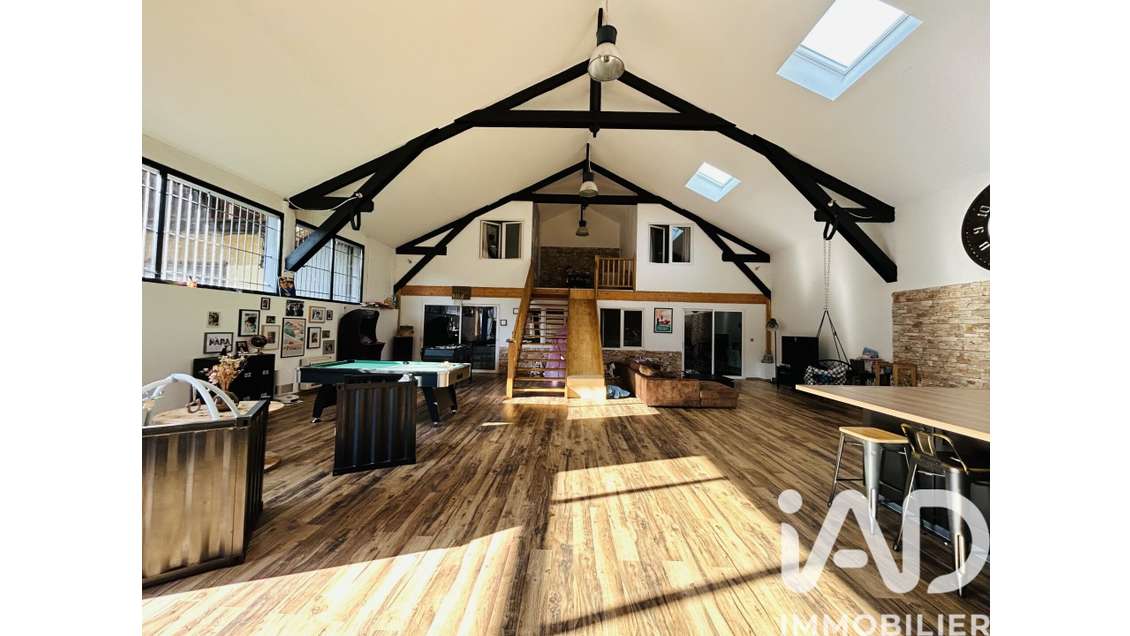 Vente loft style industriel 288m² à Tarbes