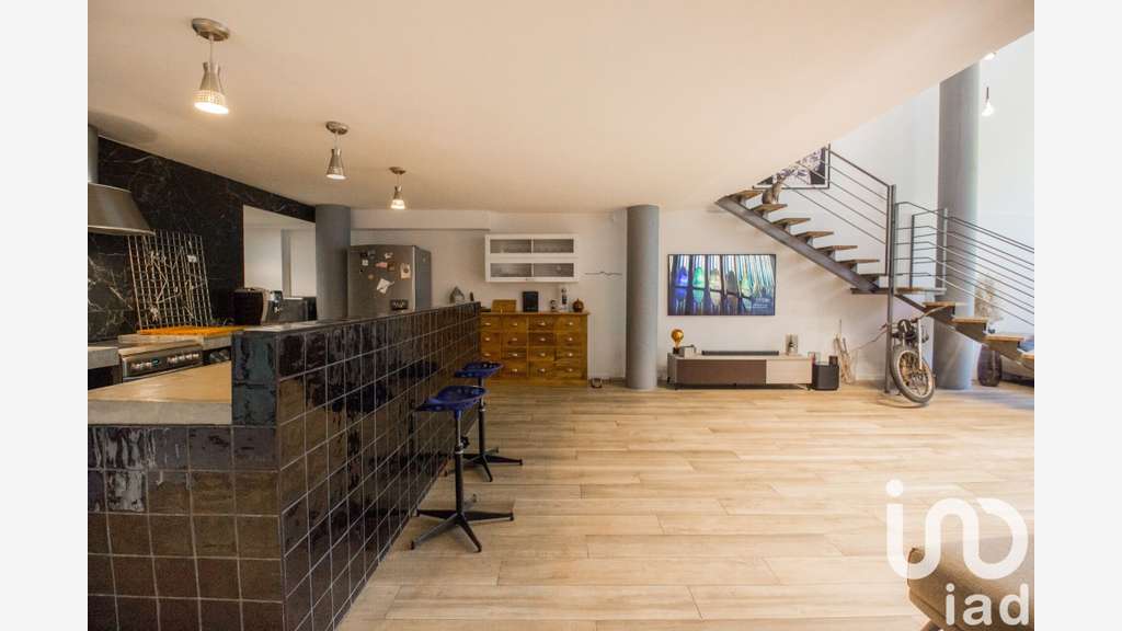 Vente superbe loft 153m² sur les hauteurs à Toulon