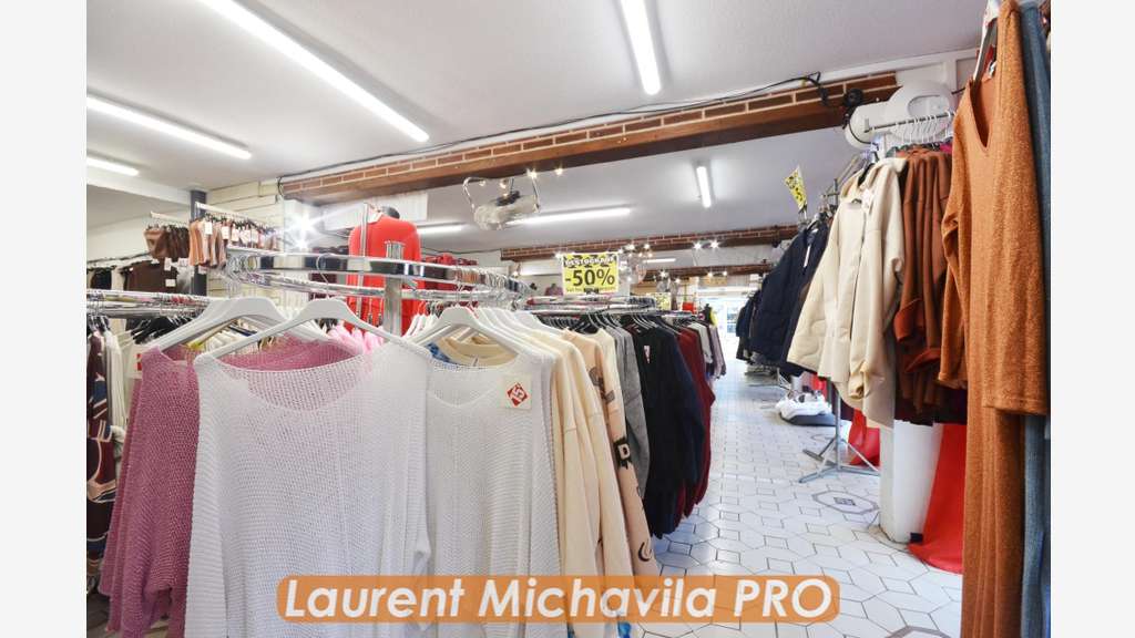Vente local commercial + studio 113m² Valras-Plage