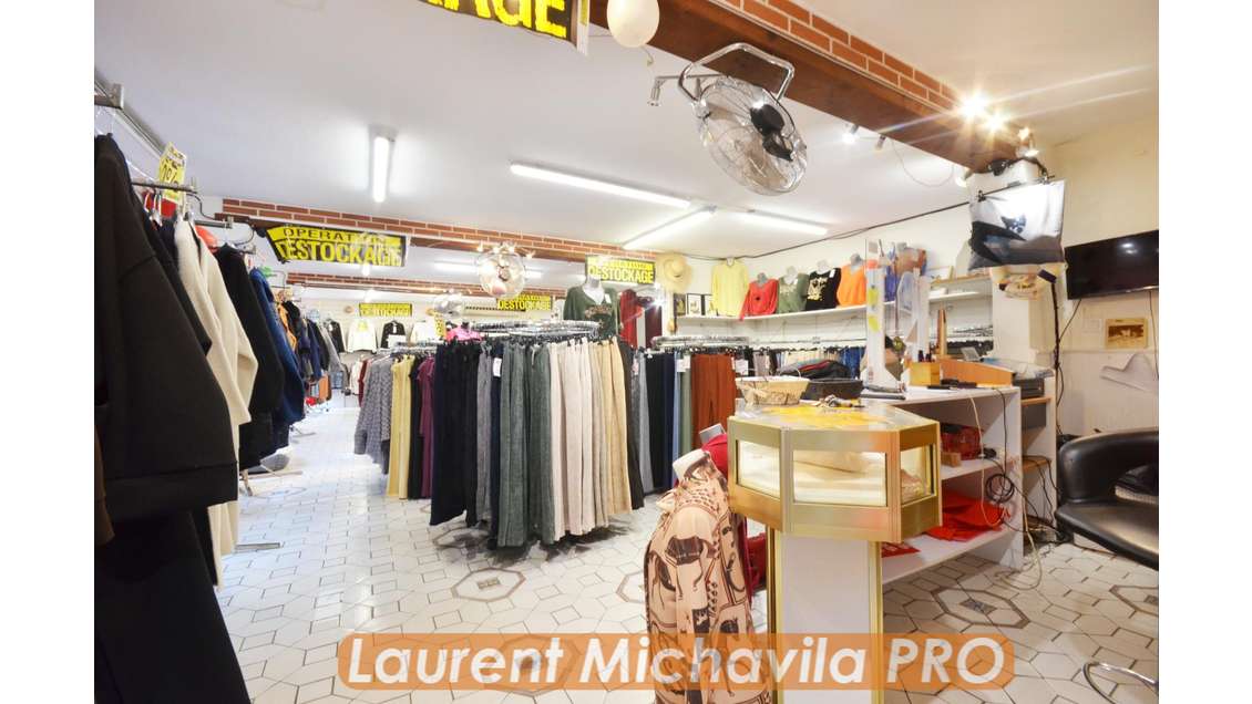 Vente local commercial + studio 113m² Valras-Plage