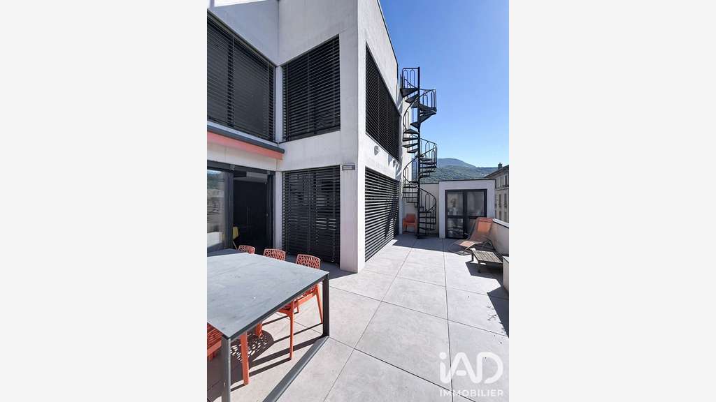 Vente Loft de 150m² à Valserhône centre ville