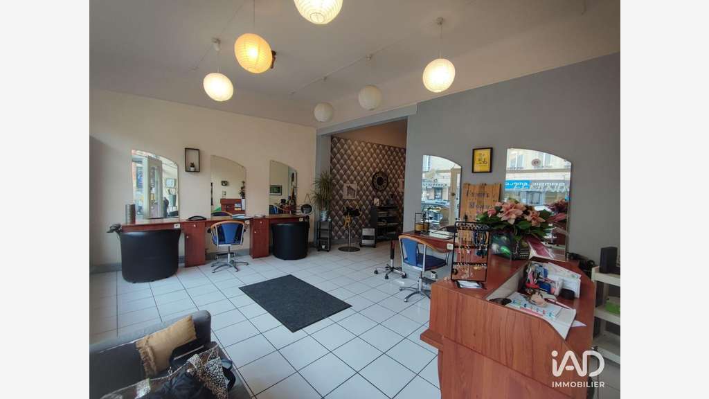 Bail tous commerces boutique 45m² à Vendôme