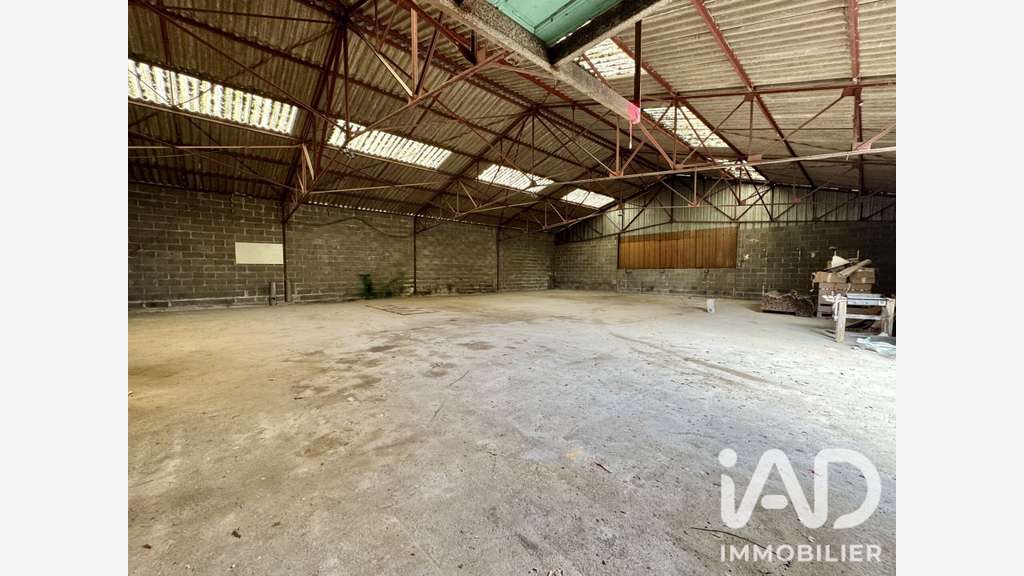 Vente Loft/atelier de 300m² prox de Vernantes