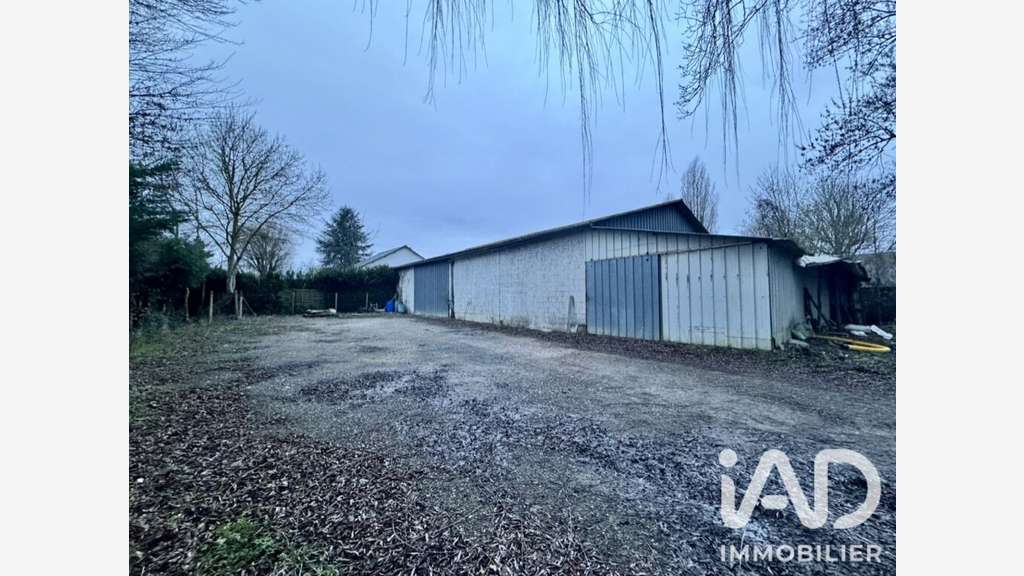 Vente Loft/atelier de 300m² prox de Vernantes