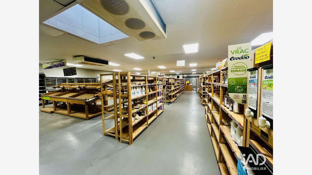 Vente local commercial 450m² + terrain à Vierzon