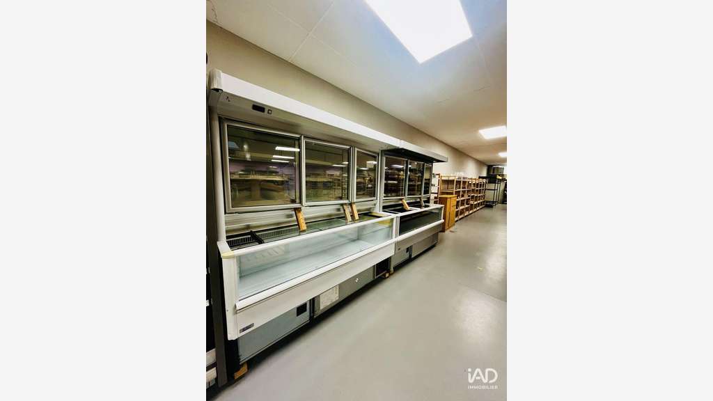 Vente local commercial 450m² + terrain à Vierzon