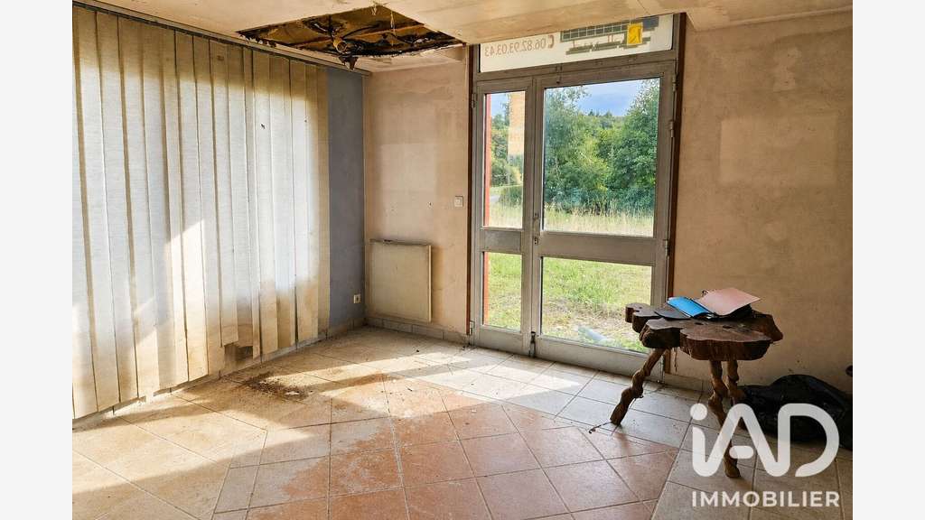 Vente hangar ossature bois 120m² à Saint-Caradec