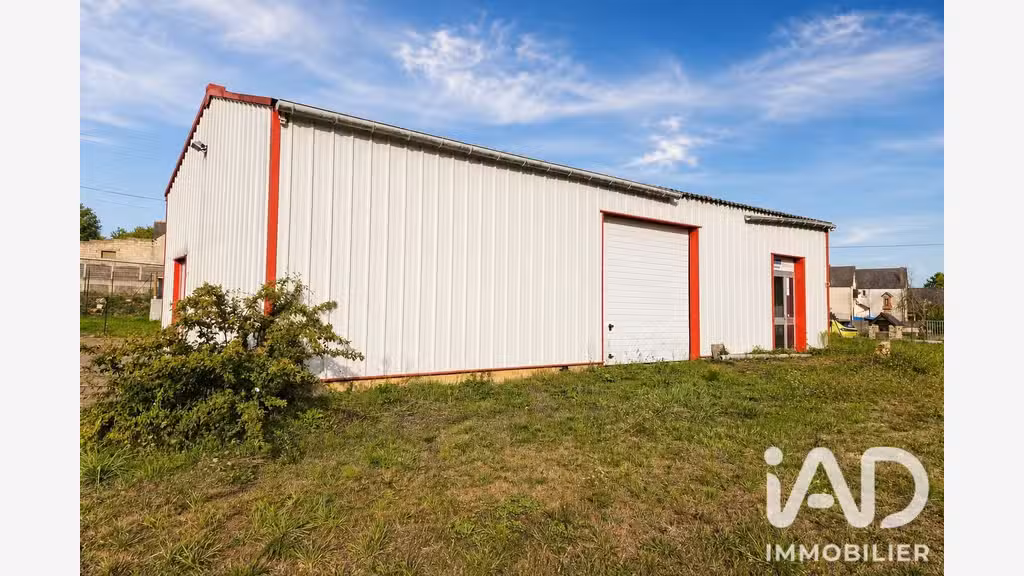 Vente hangar ossature bois 120m² à Saint-Caradec